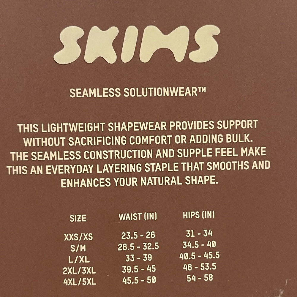 SKIMS Sculpting Short Mid Thigh in Sienna S/M - Picture 8 of 8